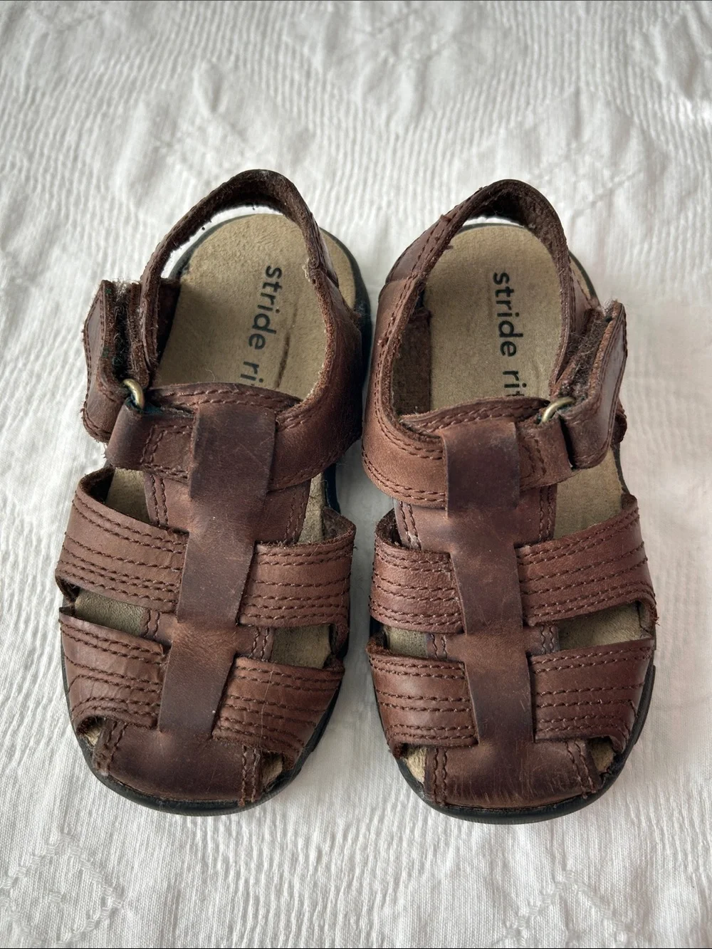 Stride Rite Scot and Brown Leather Fisherman-Style Sandals, Size 6.